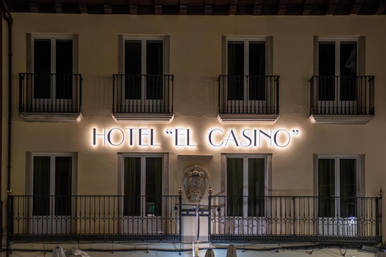 Hotel & Restaurante El Casino فيلافرانكا ديل بيرزو المظهر الخارجي الصورة