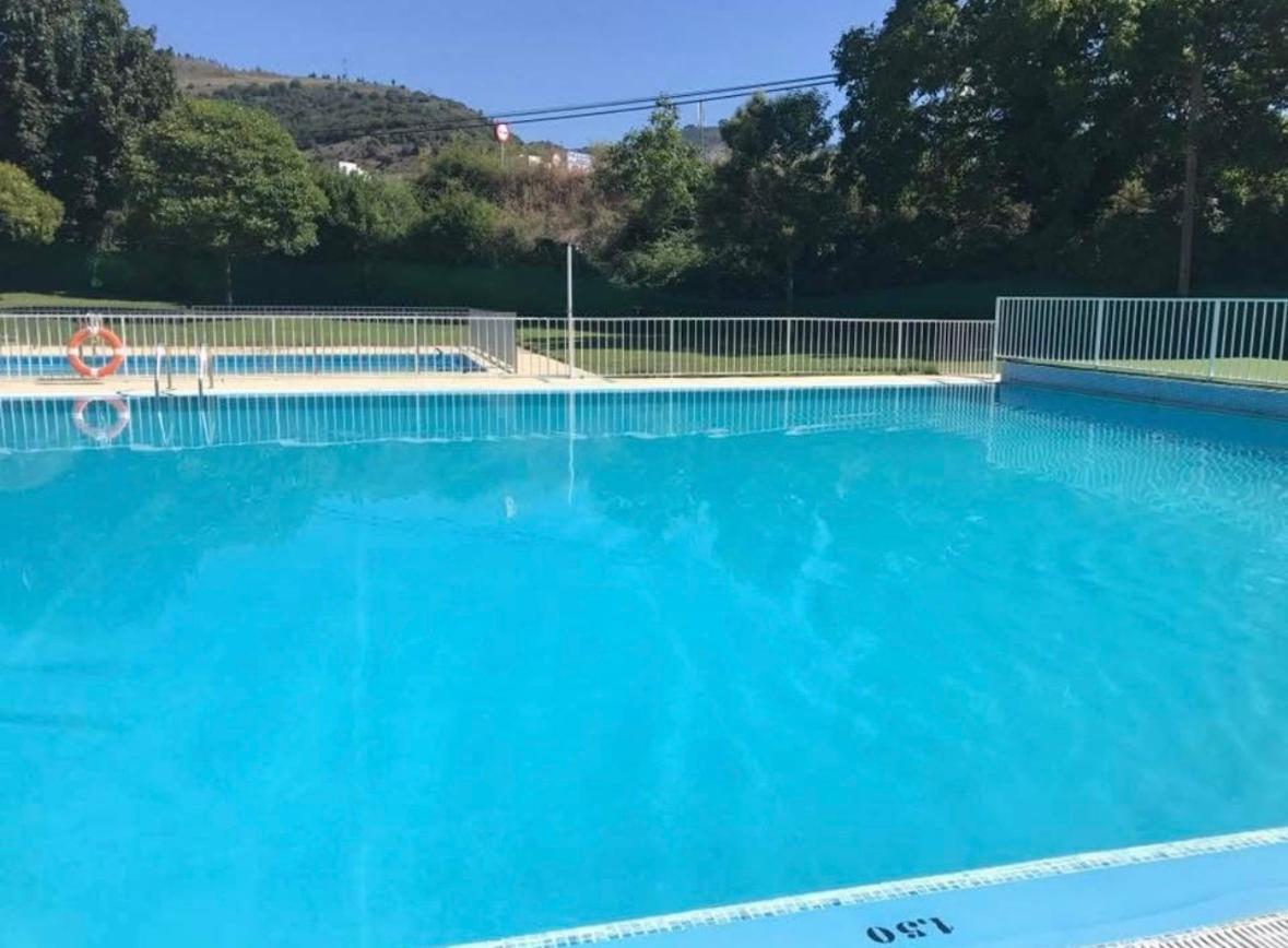 Hotel & Restaurante El Casino فيلافرانكا ديل بيرزو المظهر الخارجي الصورة